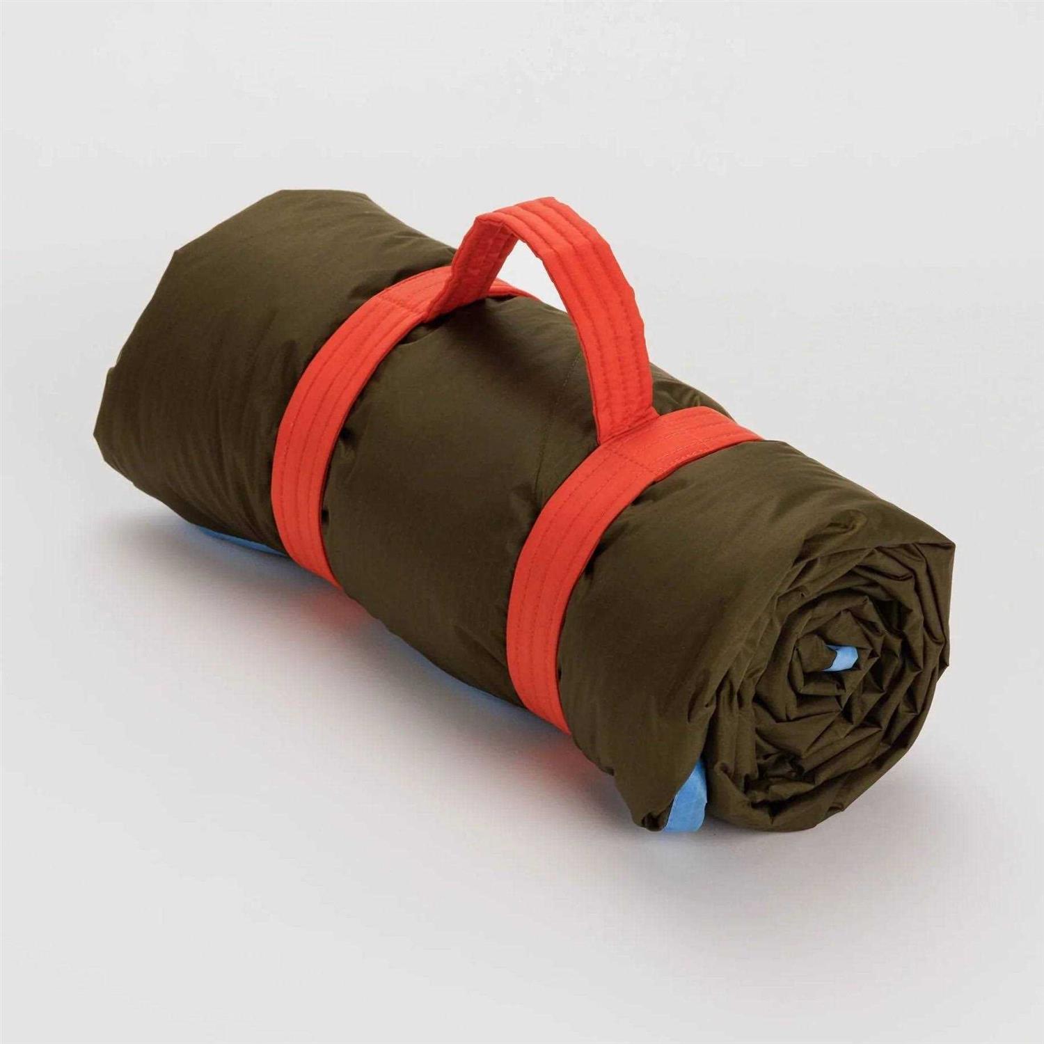 Baggu Puffy Picnic Blanket - Image 5