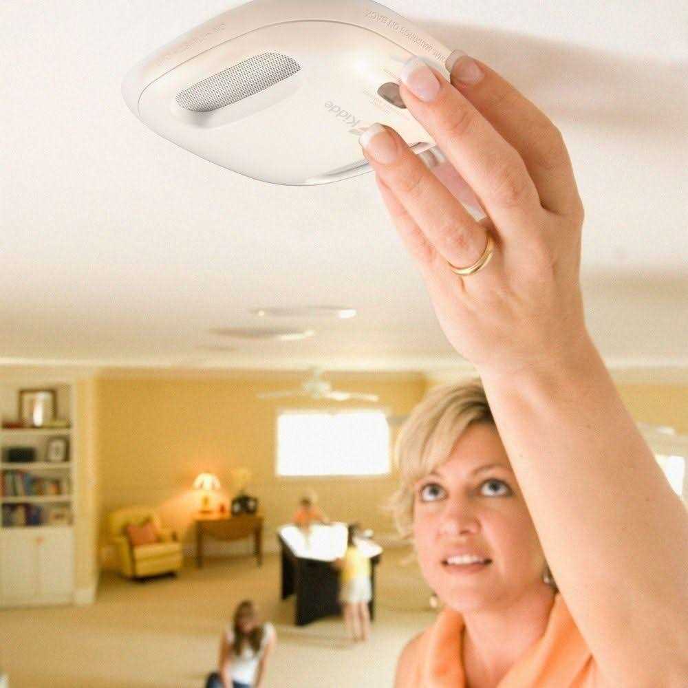 Kidde Battery Operated Smoke and Carbon Monoxide Combination Detector with Wire-Free Interconnect and Voice Alarm - Image 4