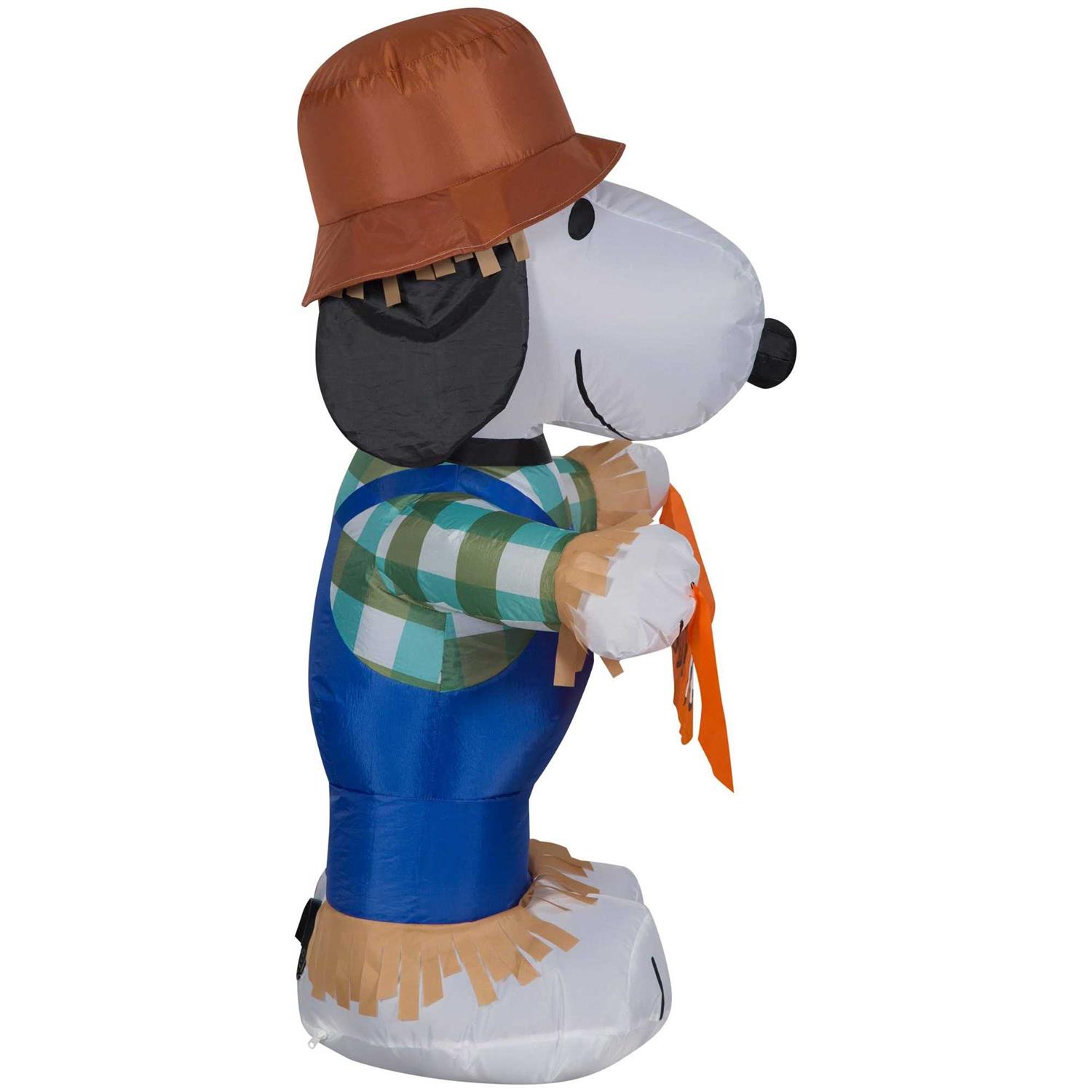 Gemmy Airblown Inflatable Snoopy as Scarecrow Peanuts - Image 4